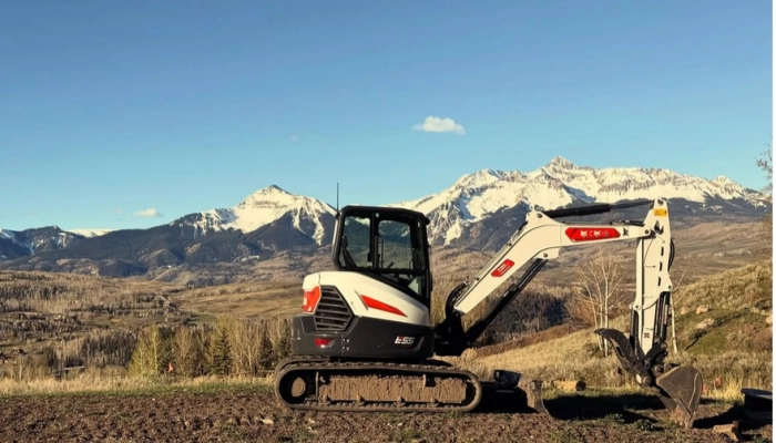 Bobcat T-series track loader